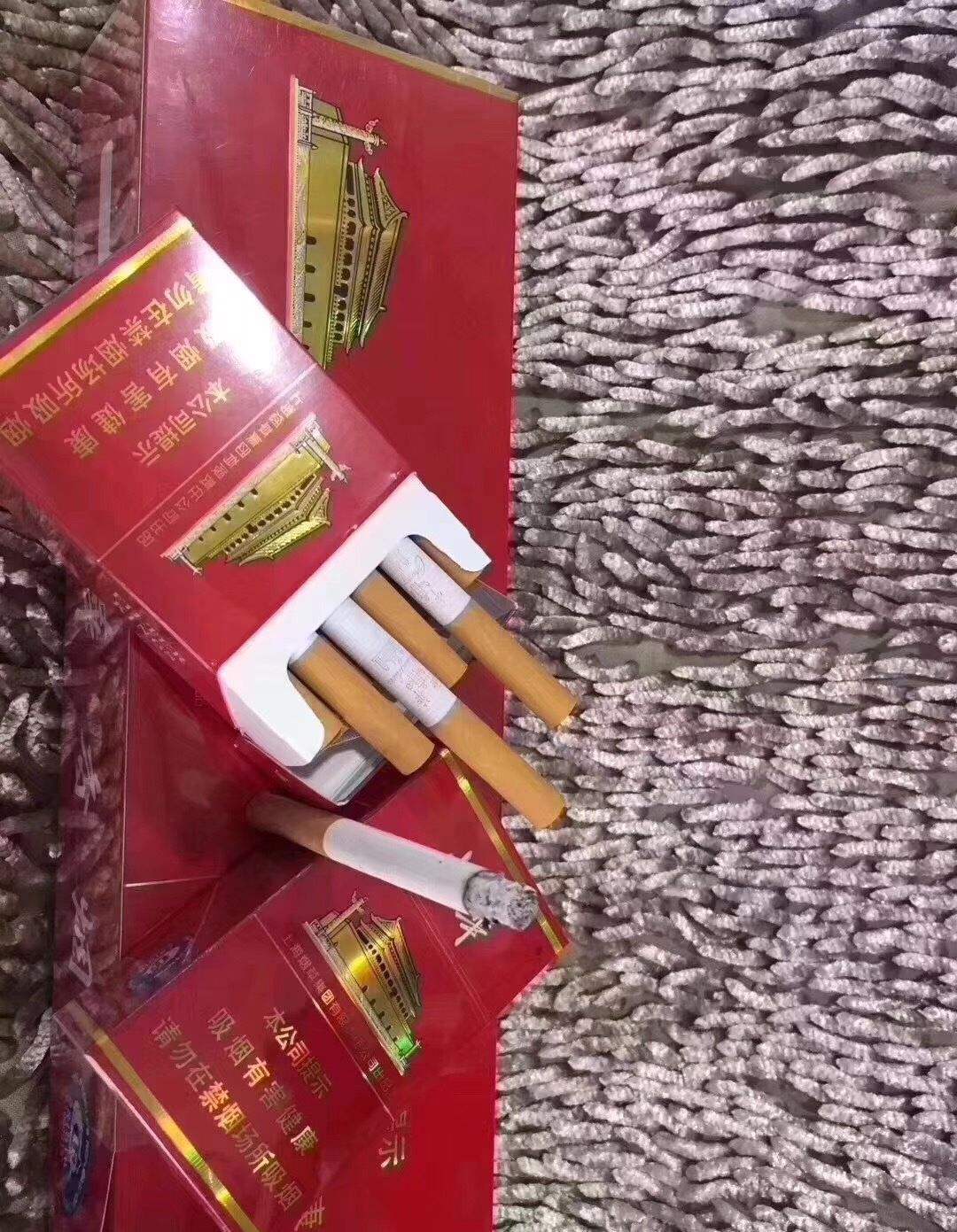 微信卖中华烟180元一条（微信卖中华烟一般多少钱一条？）-第1张图片-烟酒货源网