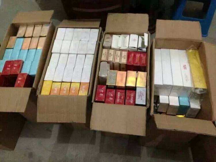 <b>免税稥烟批发一手货源（最新免税稥烟货源）</b>