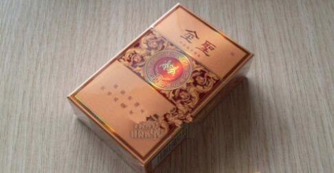 <b>黄鹤楼云霄香烟(铁盒黄鹤楼云霄多少钱一包)</b>